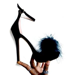 SHEIN / GoJane Black Fluffy Heel Platform Sandals 👡 (RARE)